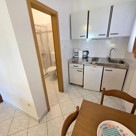 Studio-apartment Mit Terrasse By Interhome Appartement Crikvenica