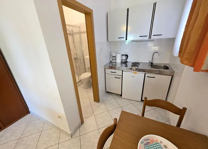 Studio-apartment Mit Terrasse By Interhome Appartement Crikvenica