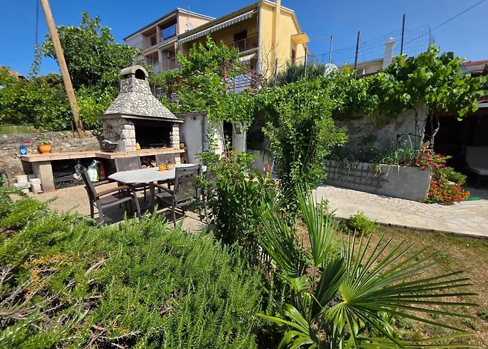 Studio-apartment Mit Terrasse By Interhome Appartement Crikvenica