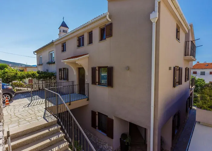 Appartement Studio-apartment Mit Terrasse By Interhome