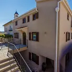 Apartamento Studio-apartment Mit Terrasse By Interhome