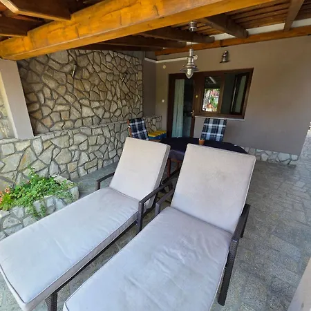 Studio-apartment Mit Terrasse By Interhome Apartamento
