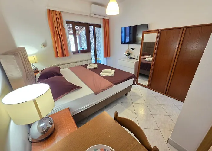 아파트 Studio-apartment Mit Terrasse By Interhome *